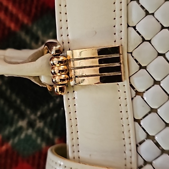 White R Purse - Chain Mail - Picture 14 of 16